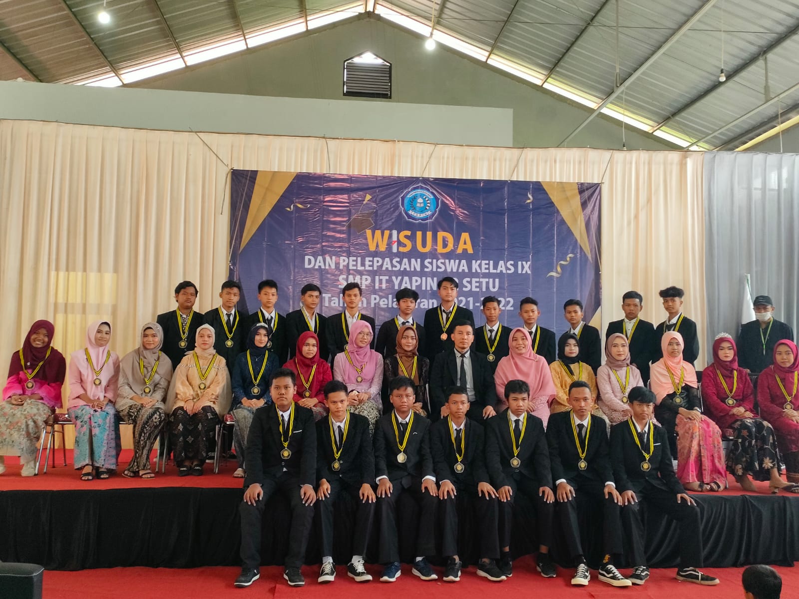 104 Lulusan SMP IT Yapin Setu Diwisuda, Beberapa Siswa Hafal 30 Juz