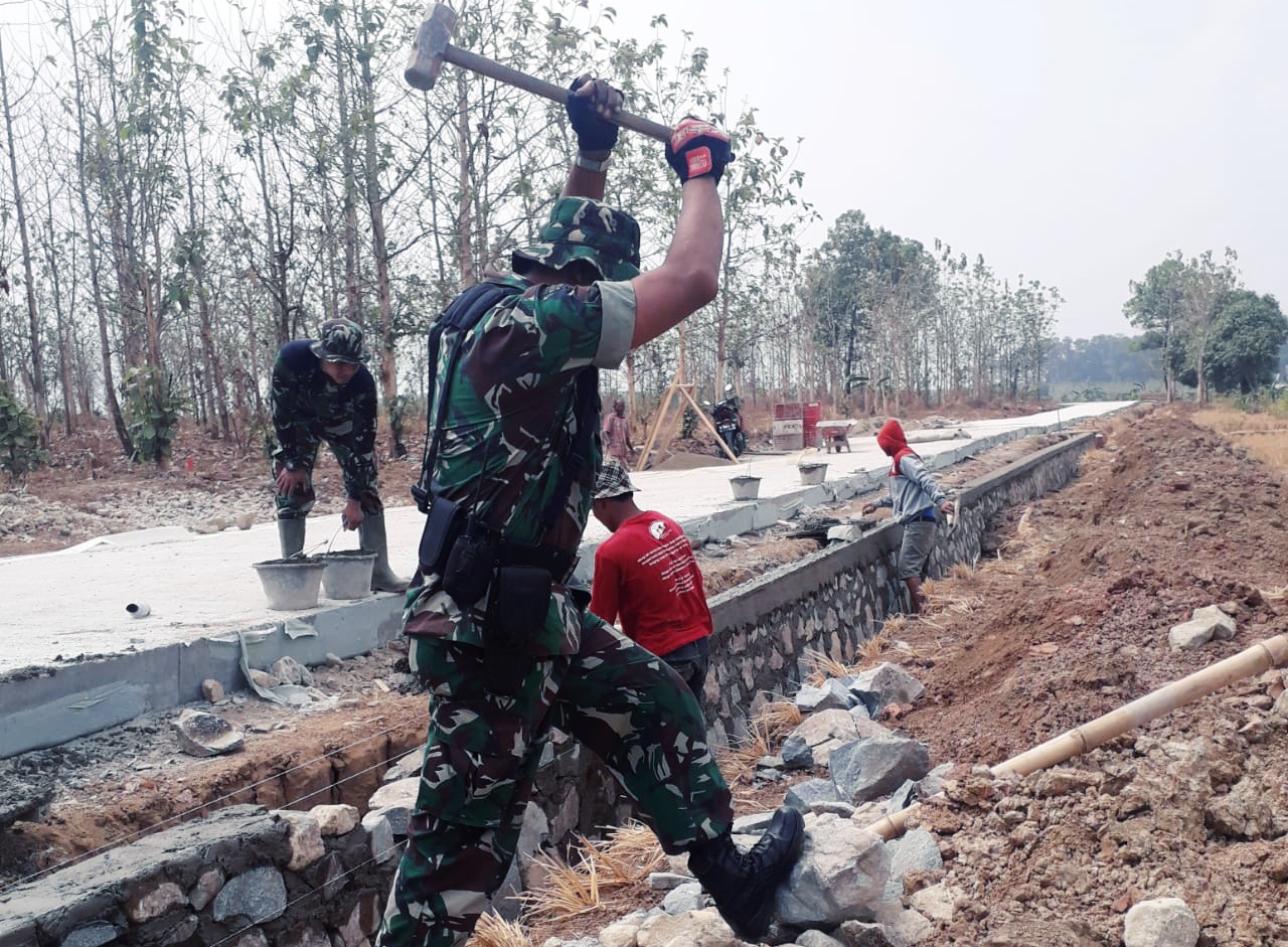 Warga Purwakarta Mulai Rasakan Dampak TMMD