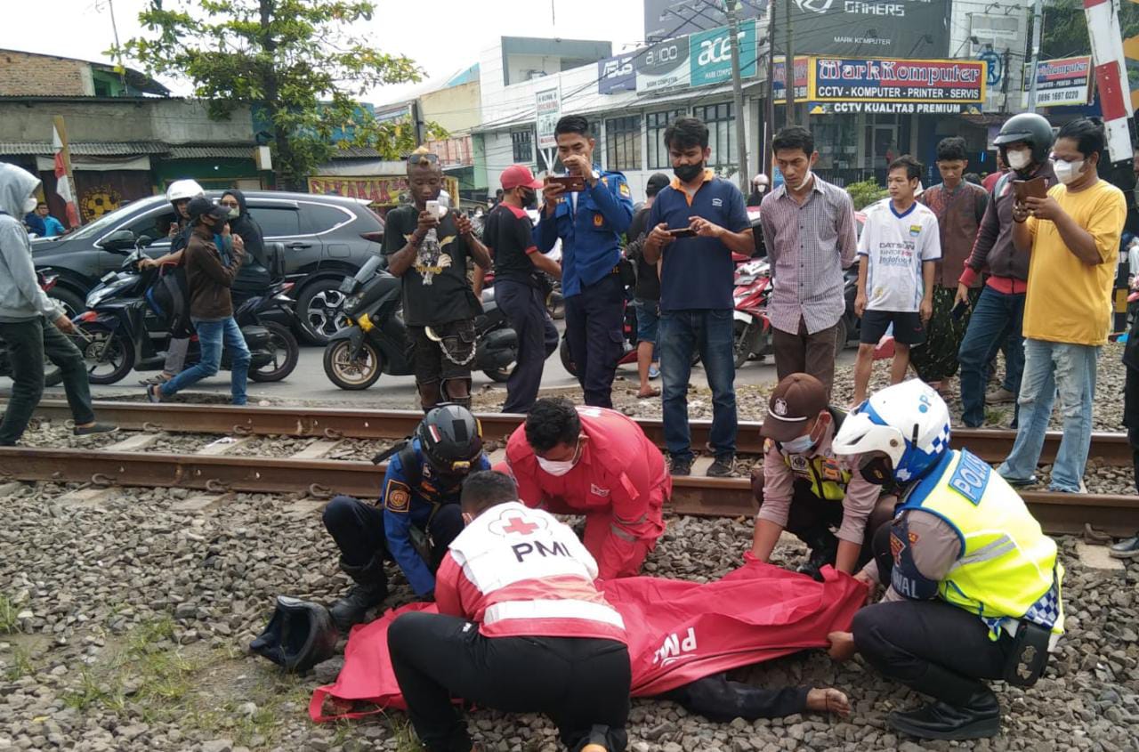 PT KAI Imbau Masyarakat Patuhi Rambu Lalu Lintas Pasca Tertabraknya RD