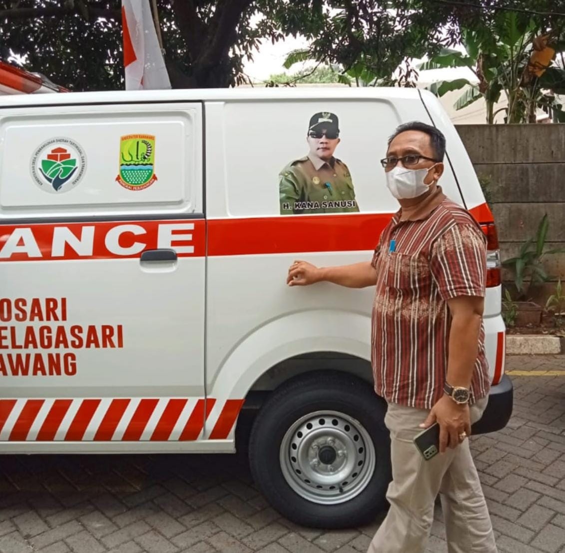 Optimalkan Pelayanan, Desa Pulosari Punya Mobil Ambulans Baru