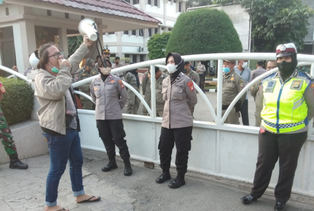 Demo di Tiga Tempat, AKAMSI Suarakan Buruknya Pelayanan Adminduk hingga Wacana Pembangunan Folder di Cikiwul