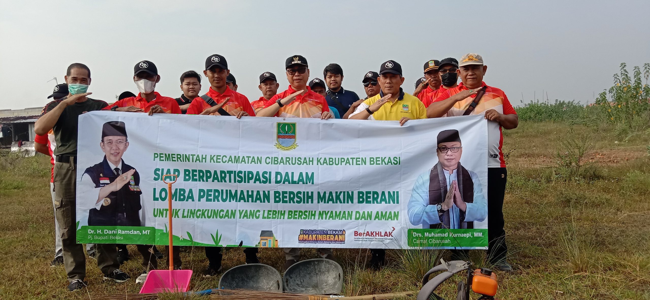 Camat Cibarusah Launching Lomba Kampung Bersih 'Makin Berani'