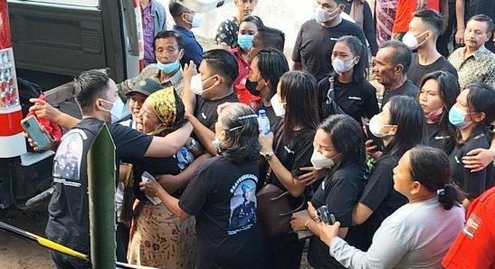 Ibunda Brigadir J Teriak-teriak Panggil Nama Istri Ferdy Sambo, Rosti: Dimana Kamu Putri...?