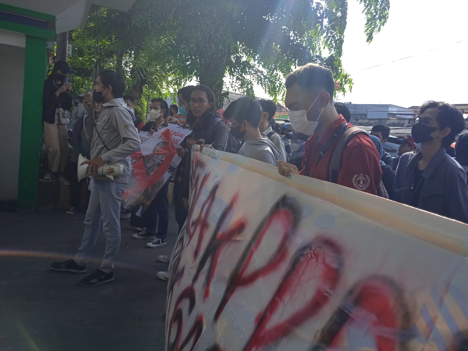 Tak Percaya Sistem PPDB Online, Mahasiswa Demo 'Selamatkan Pendidikan Ribuan Anak' di Kota Bekasi