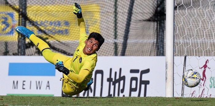 Lebih dari 90 Menit Patahkan Serangan Thailand, Kiper Timnas U-19 Asal Karawang Cahya Supriyadi Tampil Luar Bi