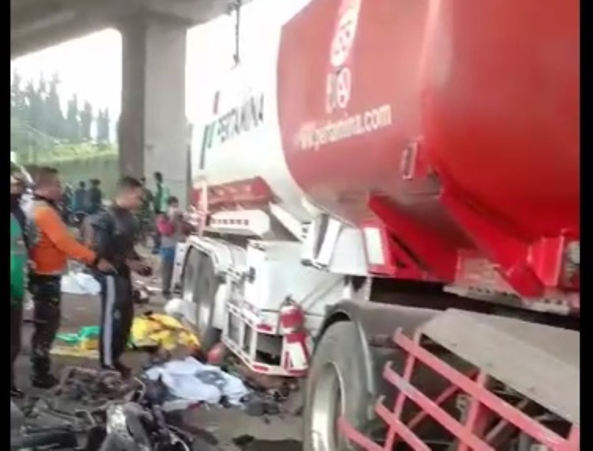 Update Terkini Kecelakaan Maut Truk Pertamina, Polisi Sebut Sudah 11 Orang Meninggal