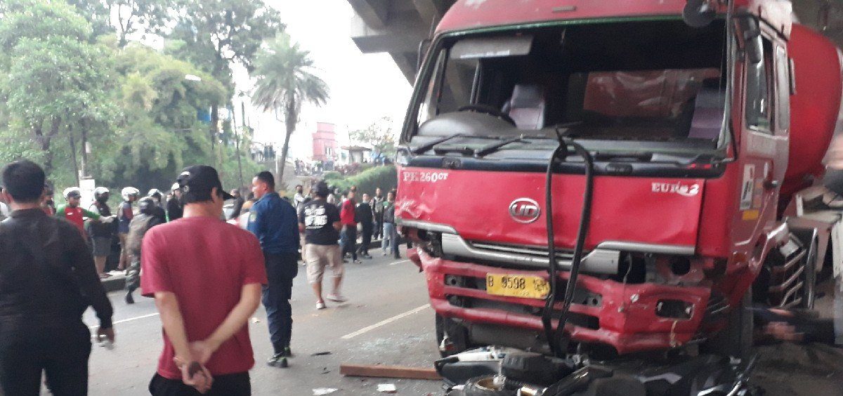 Polri Perbarui Data Korban Tewas Tabrakan Truk Tangki Pertamina: 10 Meninggal...