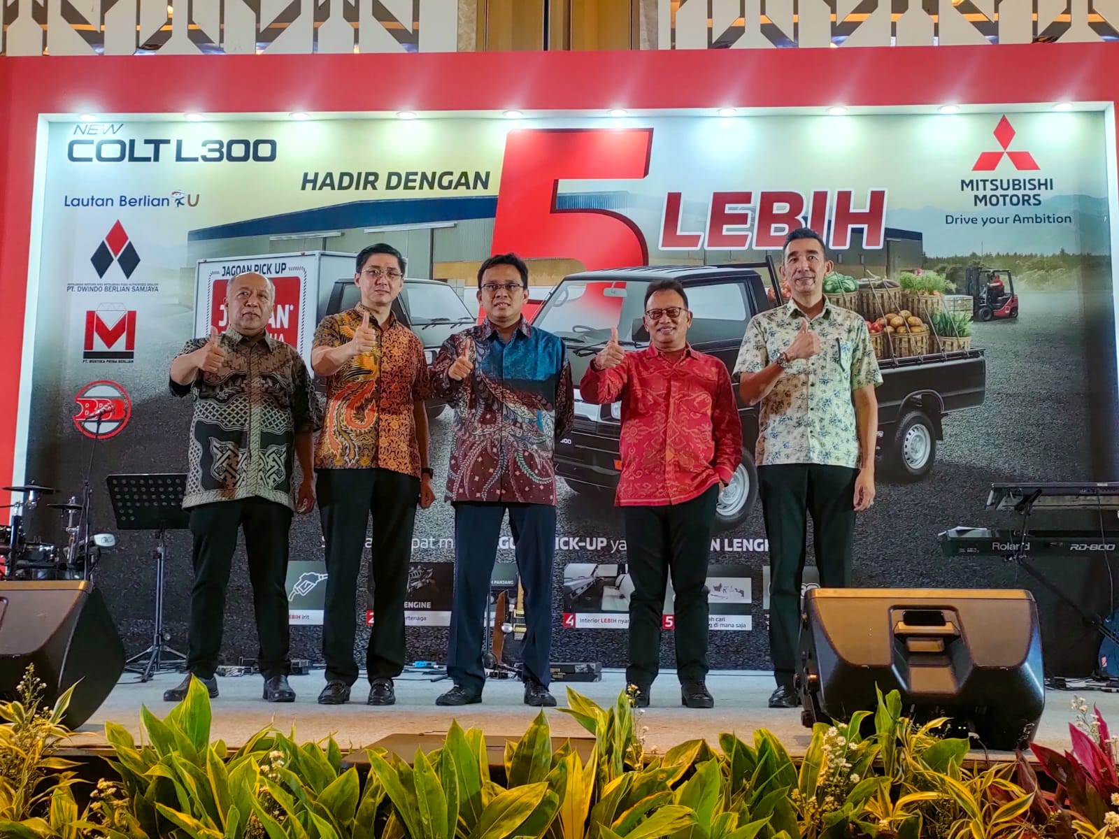 Ajak Konsumen Loyal, Mitsubishi Mustika Memamerkan  Secara Langsung Ketangguhan New Colt L300