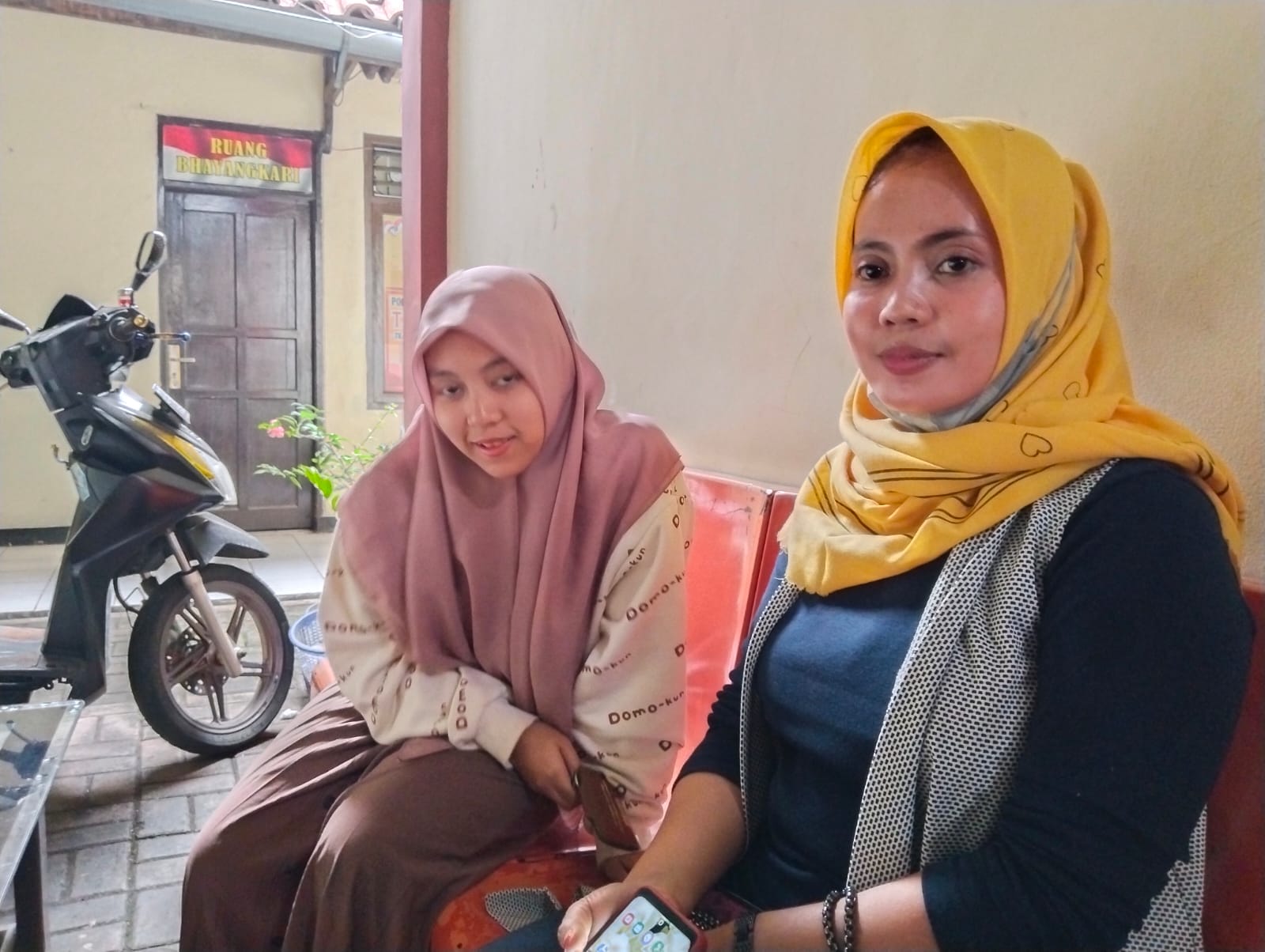 Hebat, Mamah Muda Purwakarta Ini Menangkap Penipu Lowongan Kerja, Begini Kronologinya..