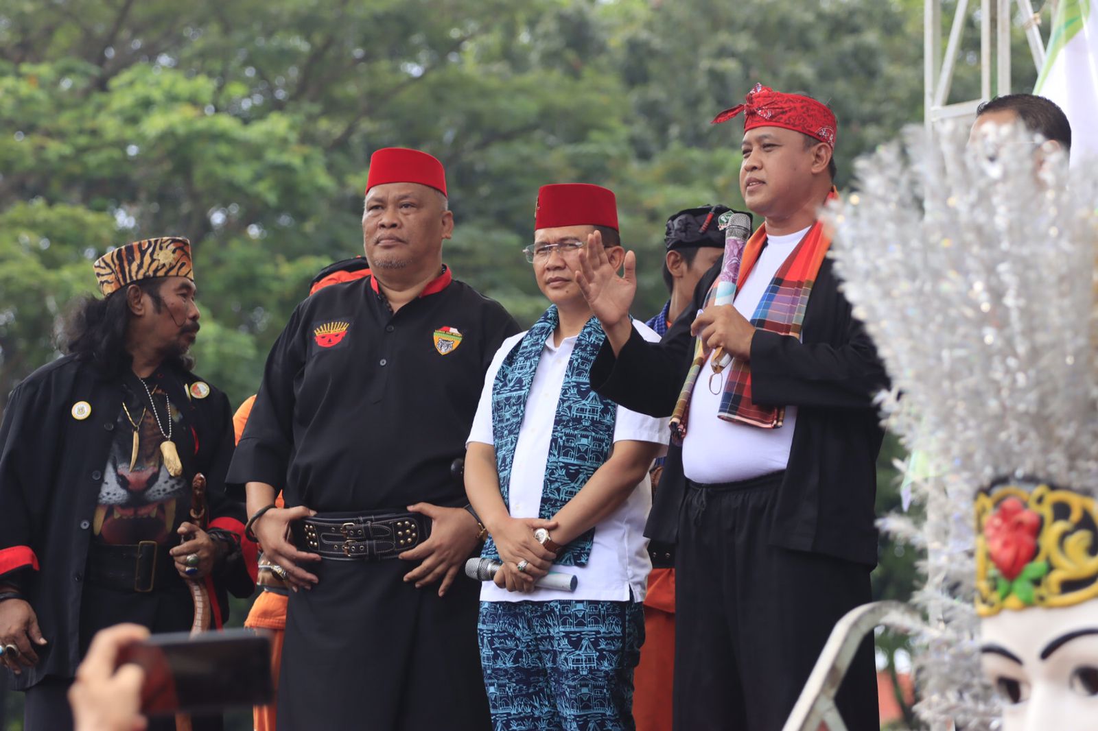 Berkunjung ke Silaturahmi Akbar Lebaran Bekasi 2022, Icip Makanan Tradisonal hingga Nonton Lenong Betawi