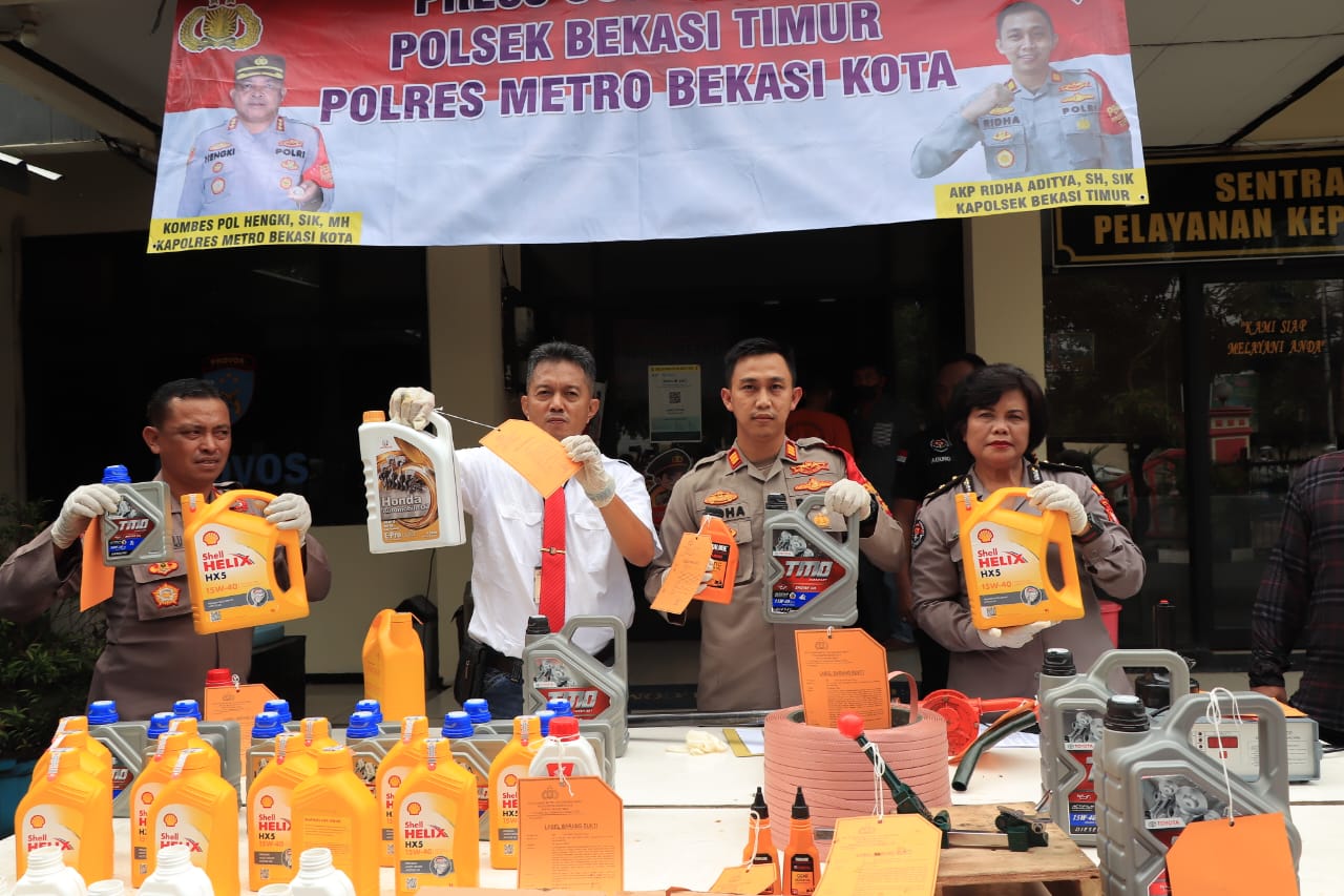 Polisi Bongkar Produksi Oli Palsu di Bekasi, Sudah Beredar hingga NTB