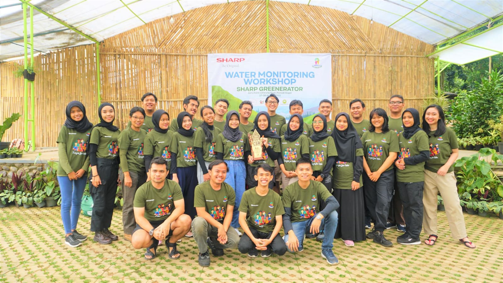 Sharp Greenerator Kembali  Sosialisasi Pentingnya Menjaga Lingkungan di Daerah Hulu Titik Nol Ciliwung Telaga 