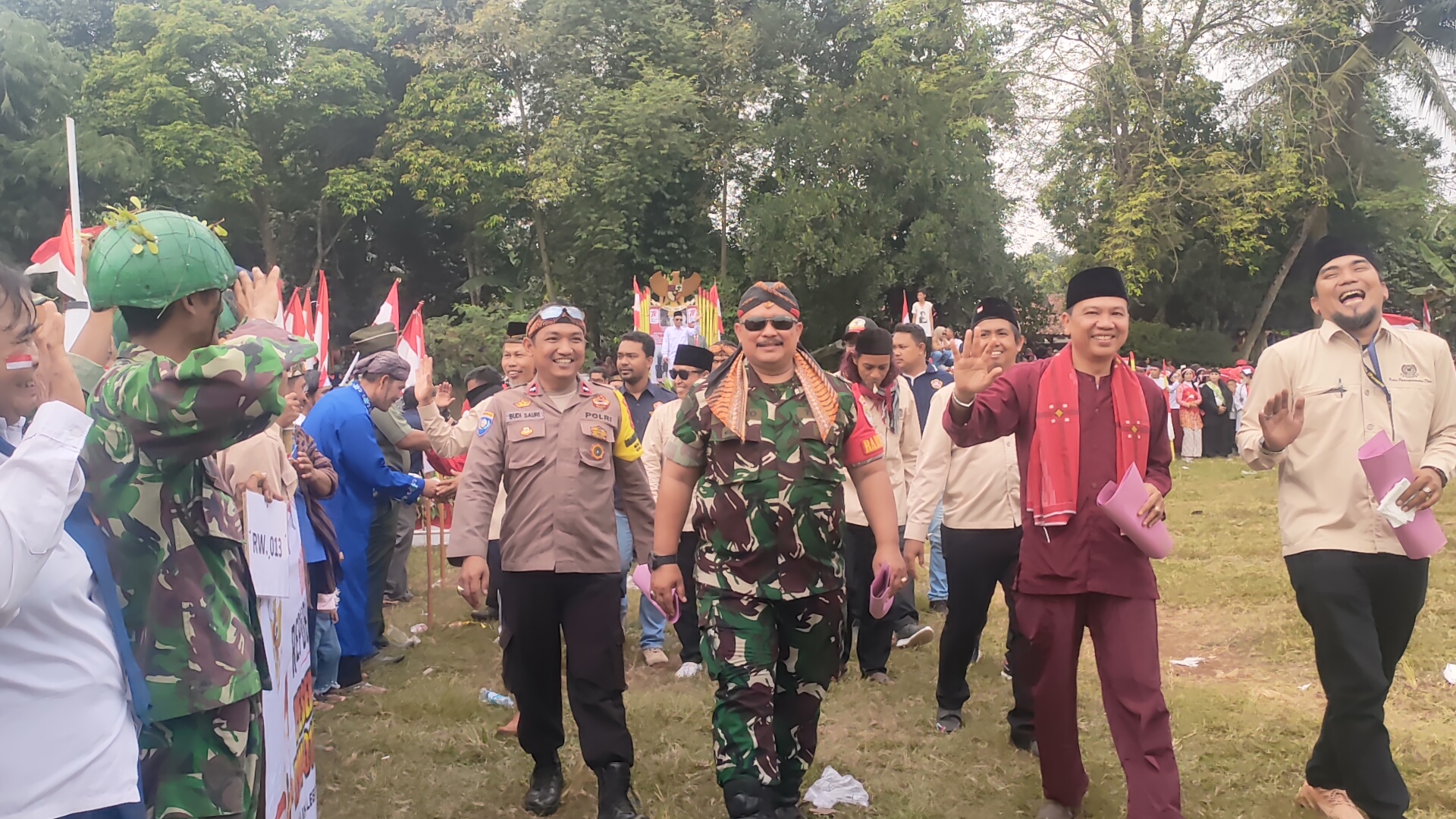 Karnaval HUT RI di Desa Ciledug Momentum Penguat Kebersamaan dan Kaloborasi Antar RT-RW