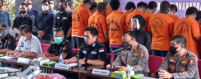 Penangkapan Kasat Narkoba Polres Karawang Hasil Pengembangan dari Operasi Anti Gedek Dittipidnarkoba Bareskrim