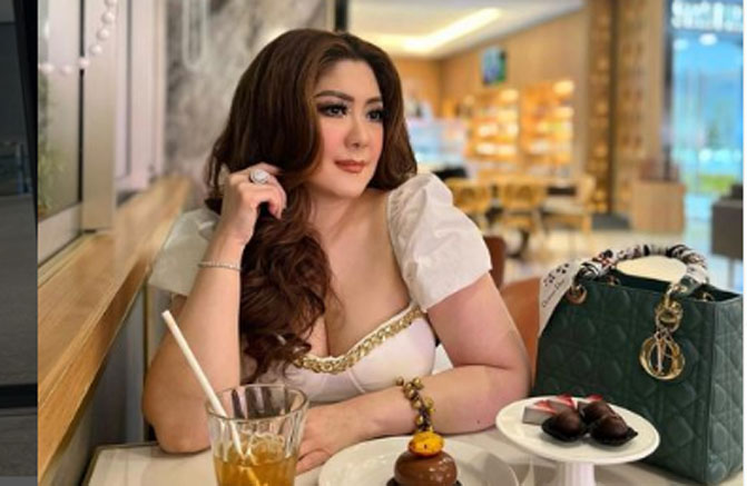 Sosok Tiktokers Cantik Vie Tan yang Dikira Putri Candrawathi, Padahal Dia Pengusaha Sukses dari Cirebon