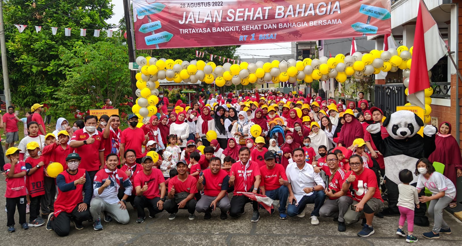 Jalan Sehat Bahagia, Cara Warga RT 01 RW 11 Tirtayasa Perkuat Kebersamaan