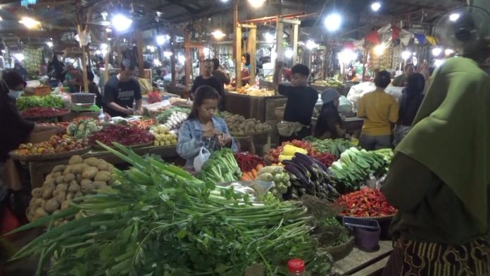 Harga Sayuran di Pasar Tradisional Purwakarta Masih Tinggi