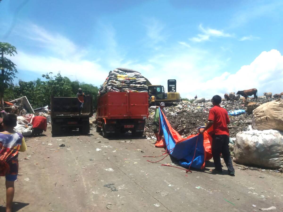 DLH Purwakarta Akui Banyak Masalah di TPA Cikolotok