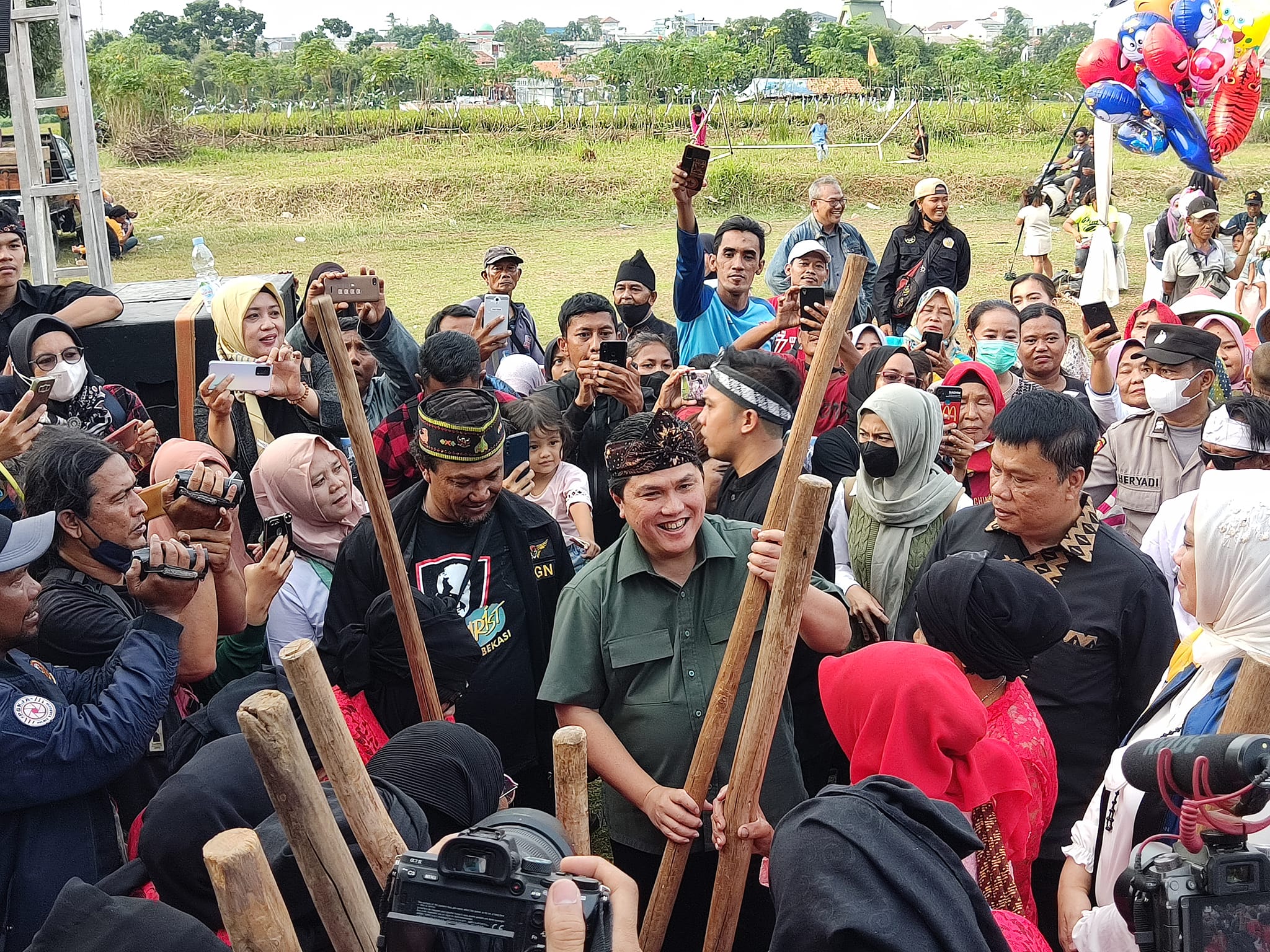 Cikampek Kedatangan Menteri BUMN, Lihat Kebudayaan Karawang