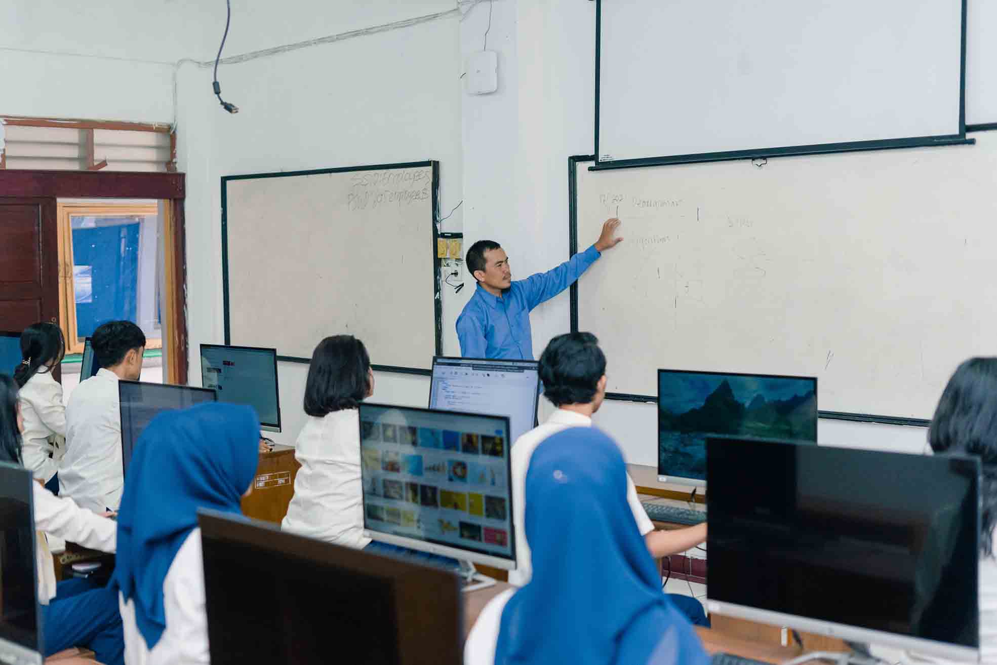 Hadapi Industri 4.0, STMIK Horizon Karawang Buka Jejaring Internasional