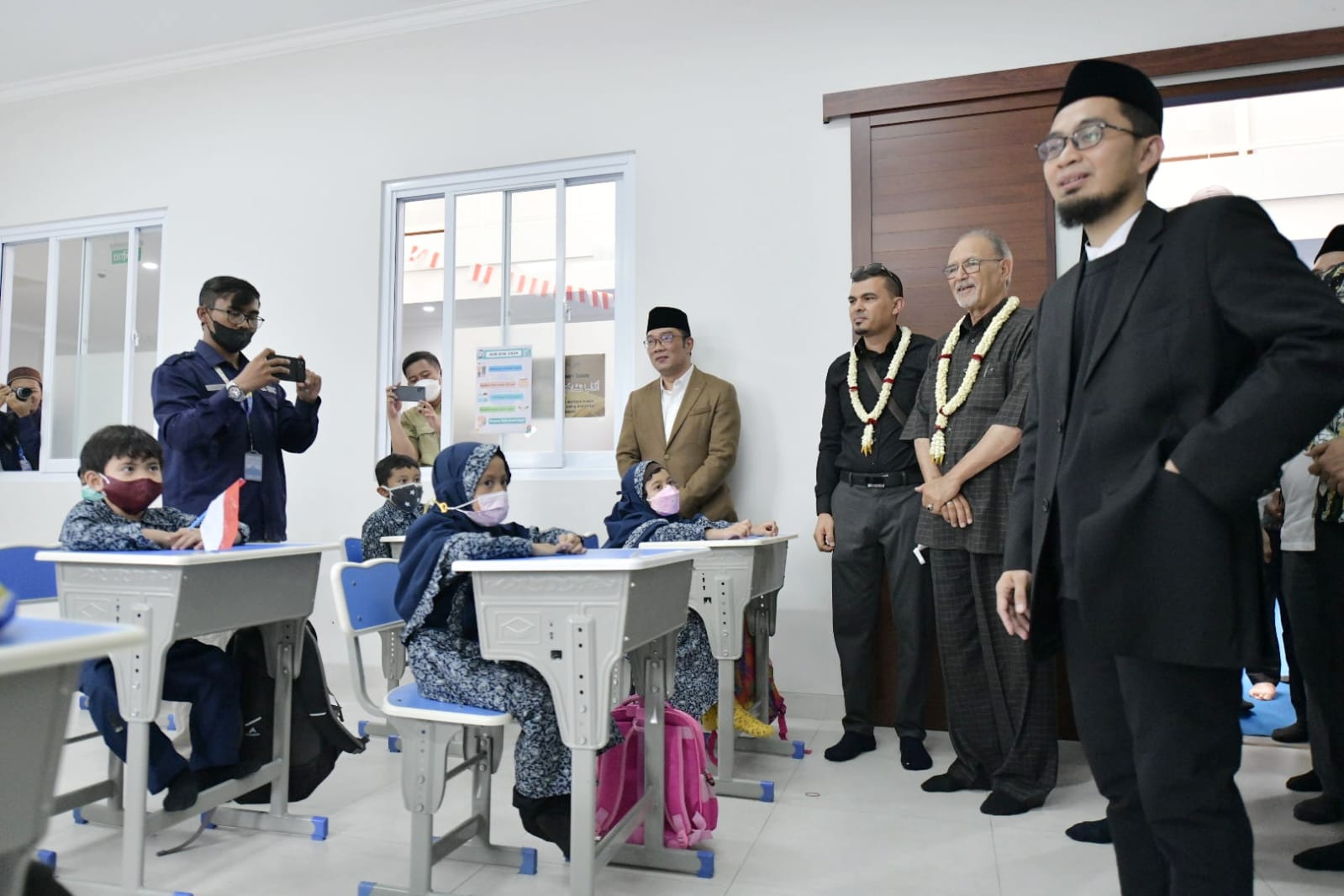 Hadiri Peresmian SD Akhyar International Bekasi, Ridwan Kamil: Sekolah Swasta Turut Berperan Bangun Peradaban