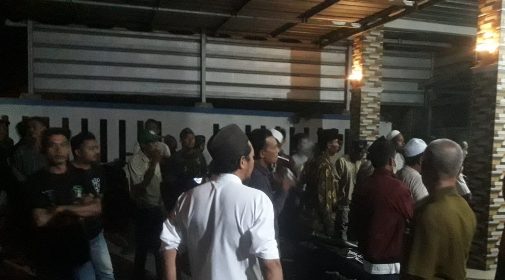 Dugaan Guru Ngaji Cabul dan Sesat di Pedes Kabarnya Berujung Damai, Warga Tak Terima, Rumah Kades Pun Digerudu