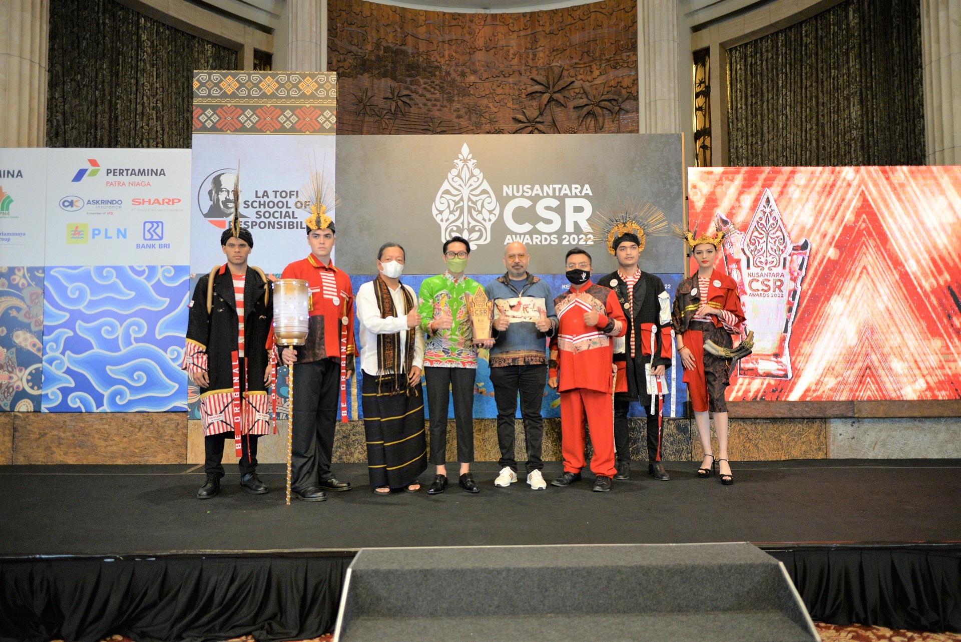 SHARP Boyong 5 Penghargaan CSR