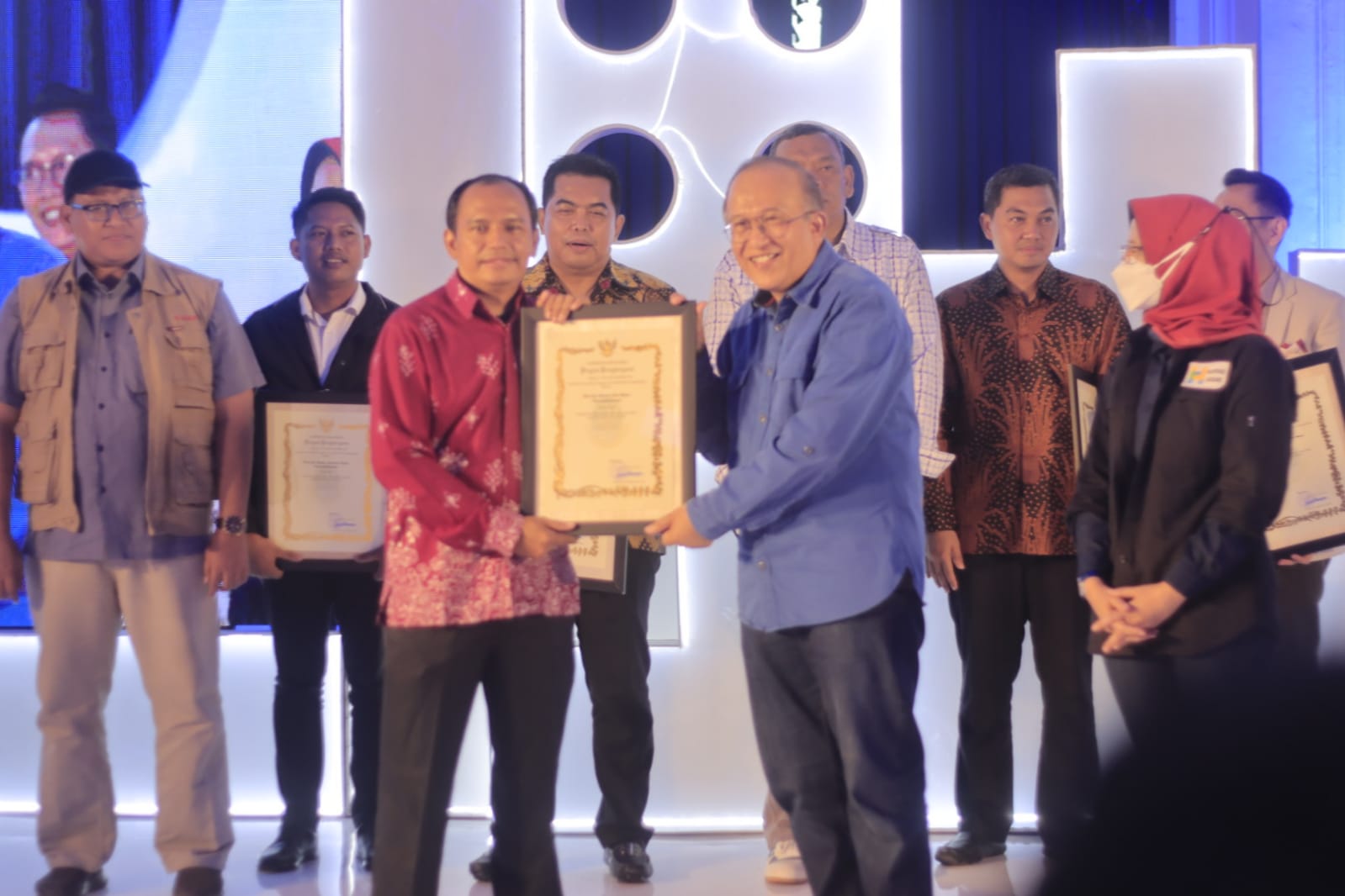 Kota Bekasi Terima Dua Penghargaan dari Pemdaprov Jabar