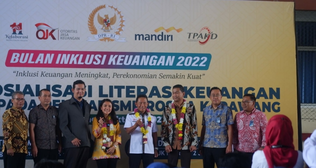 Keren, OJK Sosialisasikan Produk Simpanan pada Pelajar SMK Karawang