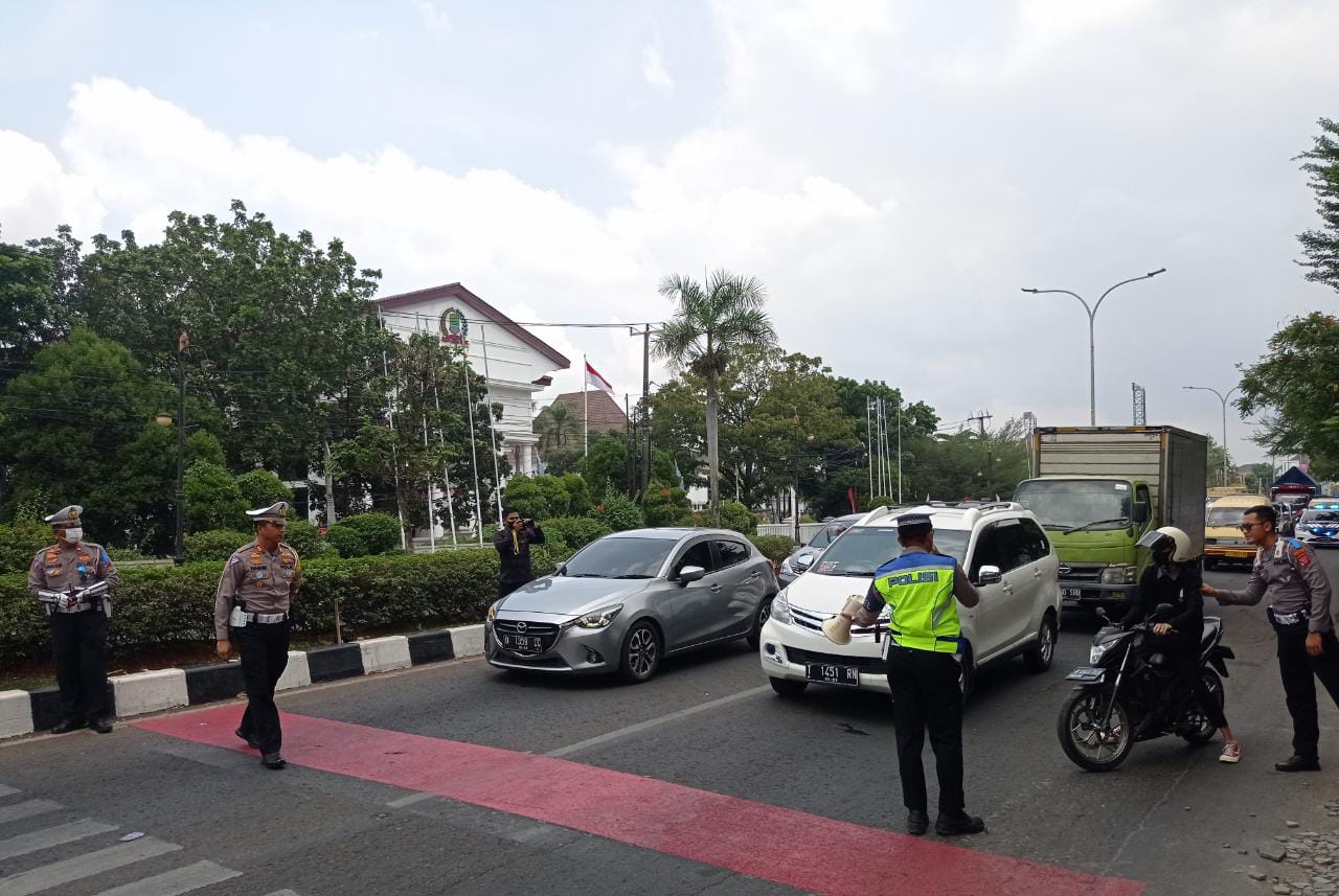 Lengkapi Surat-surat Kendaraan Anda,  Satlantas Polres Karawang Mulai Gelar Operasi Zebra